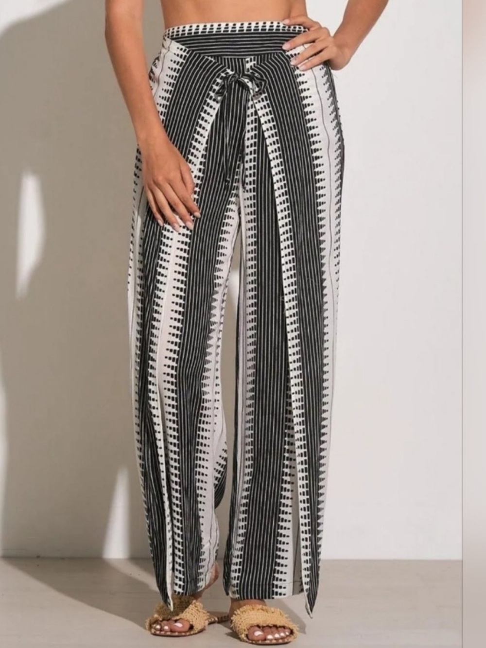 NWT Elan Wide-Leg Tie-Waist Printed Palazzo Pants - Black & White resort wear